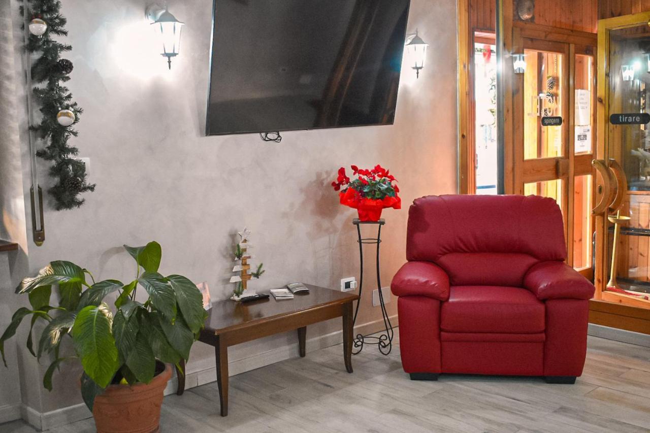 Lo Sciatore Hotel & Restaurant Camigliatello Silano Bagian luar foto